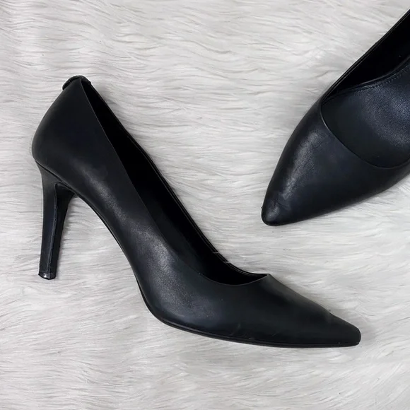 MICHAEL Michael Kors Shoes Michael Kors Black Leather Pointed